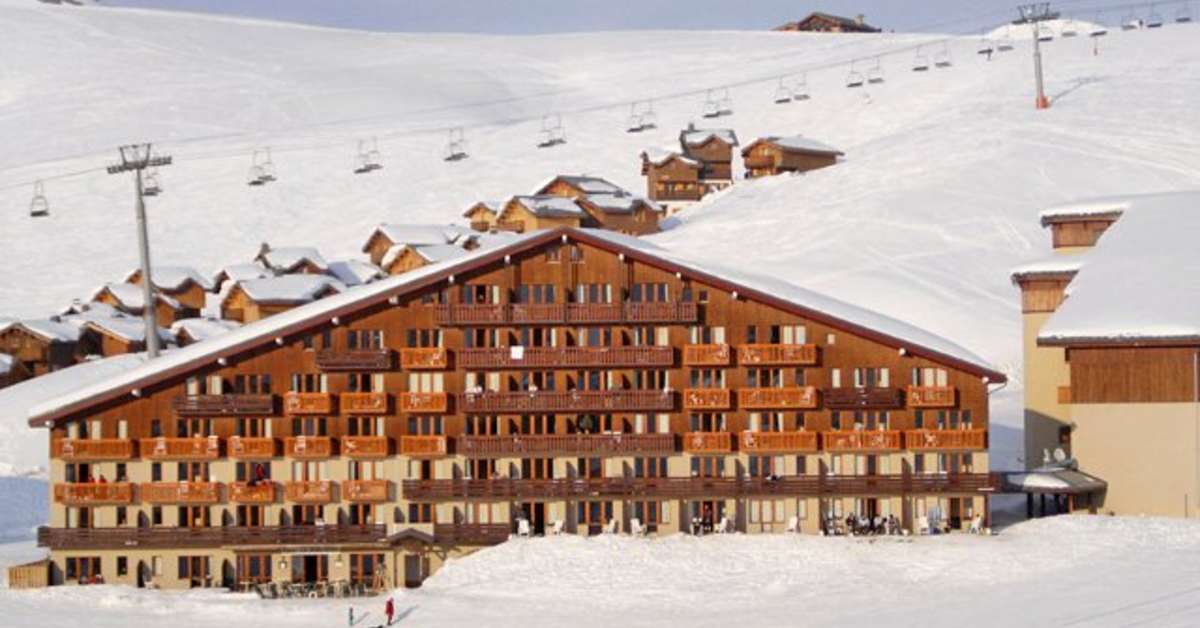 Een foto van de buitenkant van Pierre & Vacances Residence Le Mont Soleil