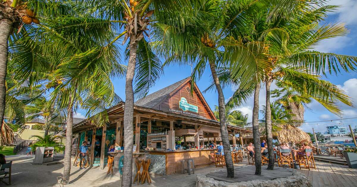 Een foto van LionsDive Beach Resort