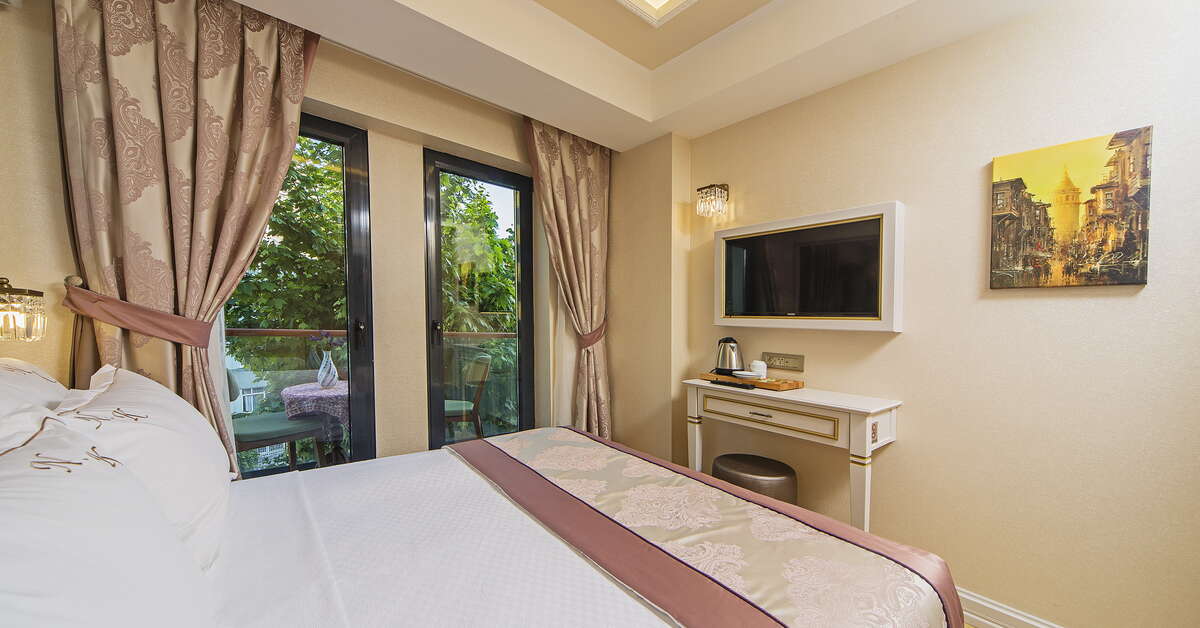 Ein Foto Grand Naki Hotel