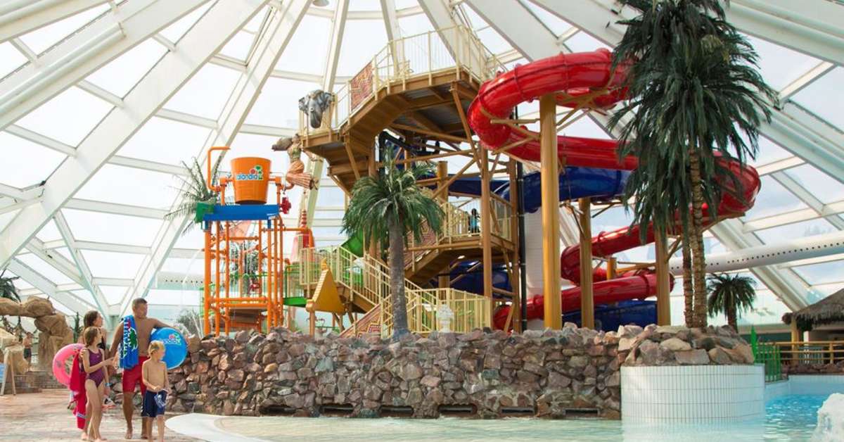 Een foto van het zwembad bij Vakantiepark Lalandia Rødby