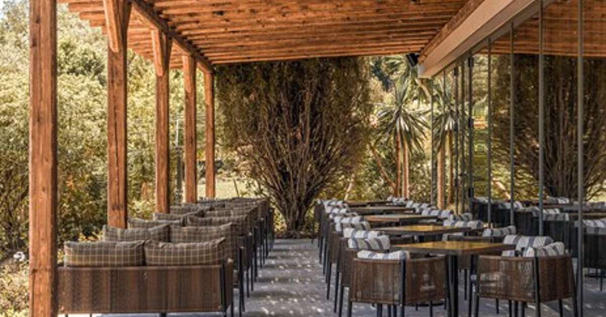 Een foto van het terras bij Cook's Club Corfu Hotel