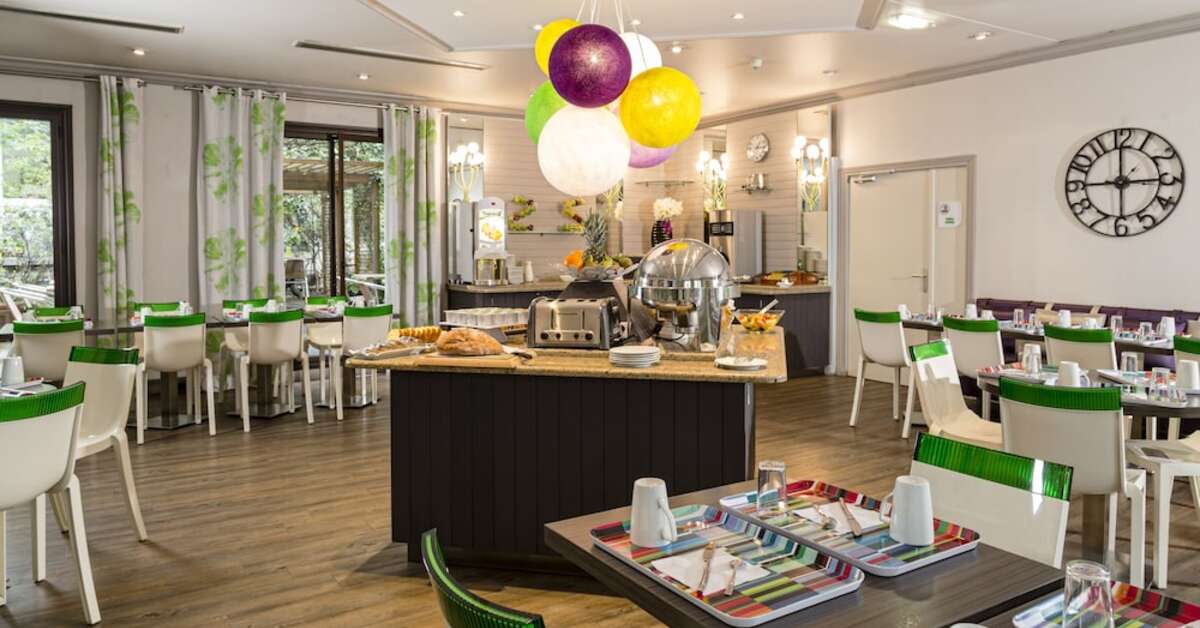 Een foto van de faciliteiten bij Hotel Paris Louis Blanc