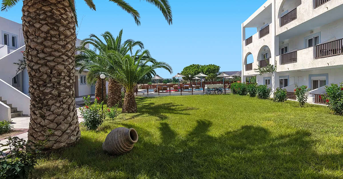 Ein Foto von der Außenansicht des Kalimera Mare Hotel