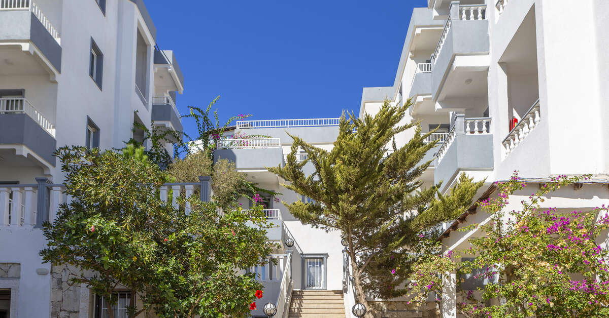 Een foto van de buitenkant van Smart Holiday Hotel