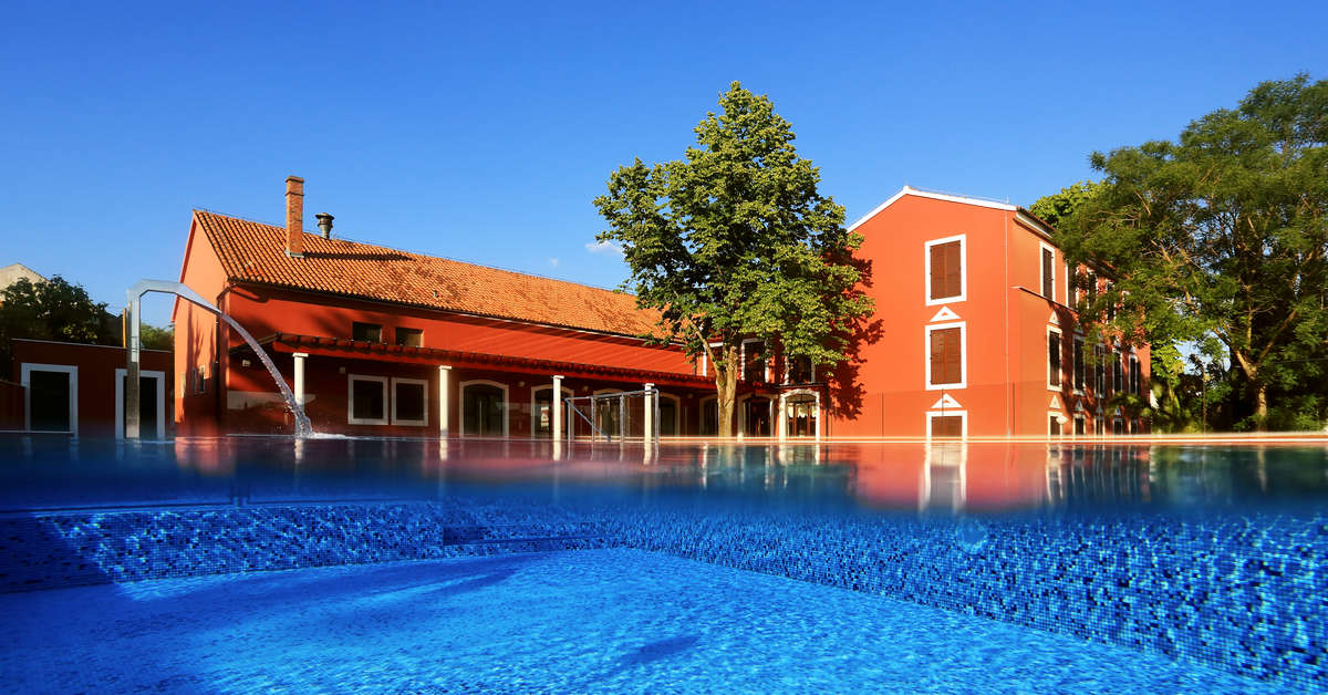 Een foto van het zwembad bij Villa Donat