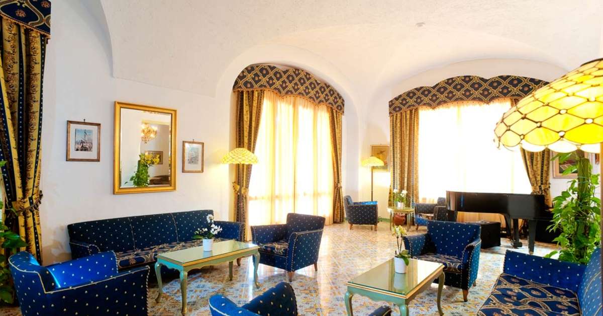 Een foto van het interieur van Albergo La Reginella Resort & Spa