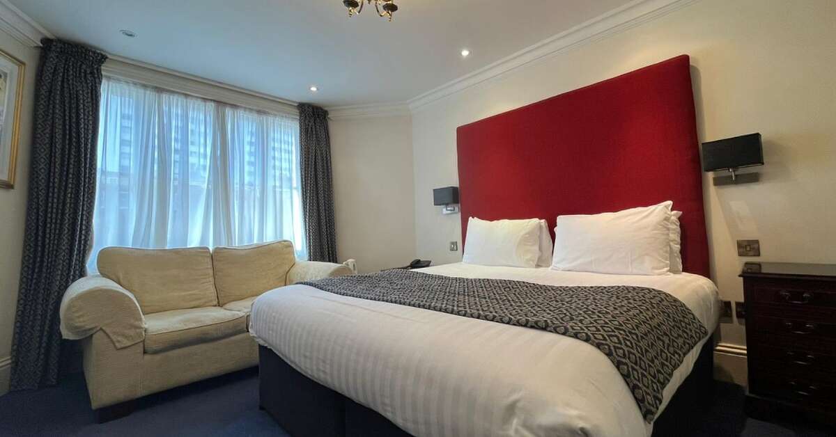 Een foto van La Place Hotel