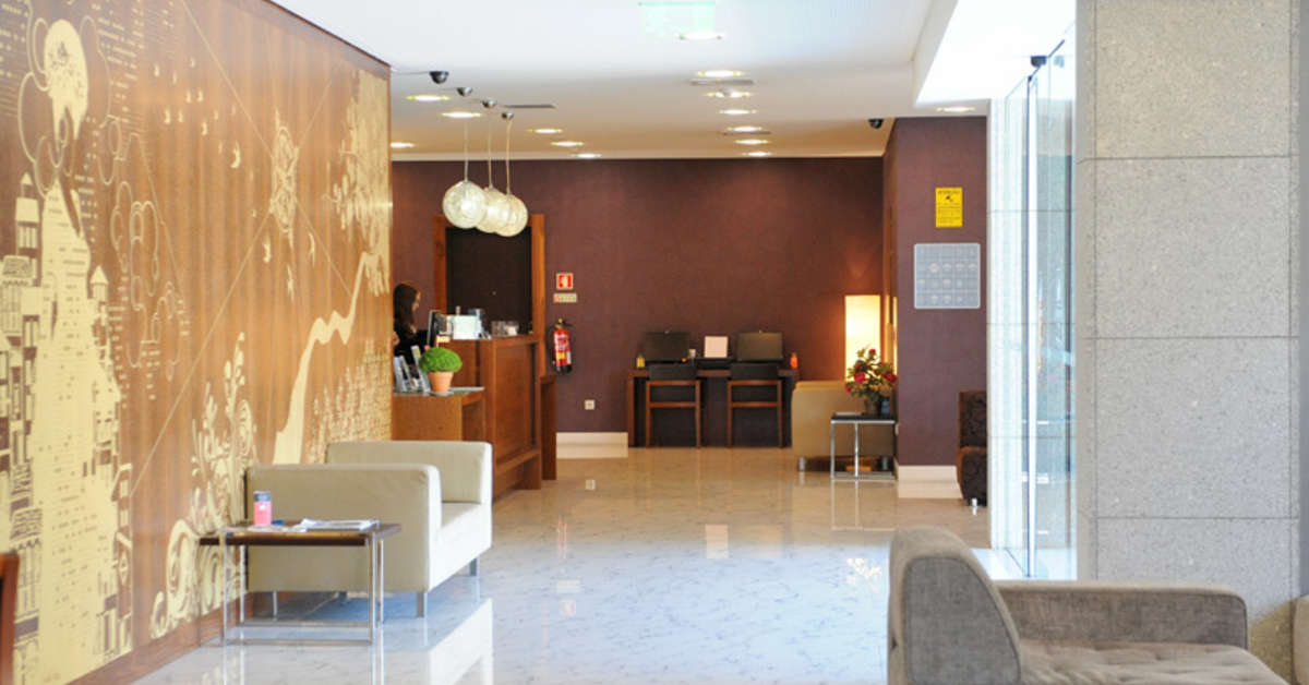 Een foto van het interieur van Eurostars Oporto Hotel