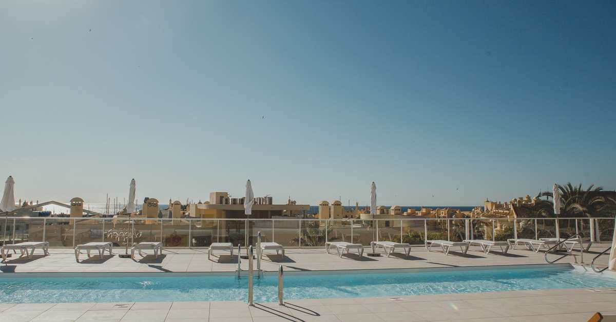Een foto van het zwembad bij Hotel Alay