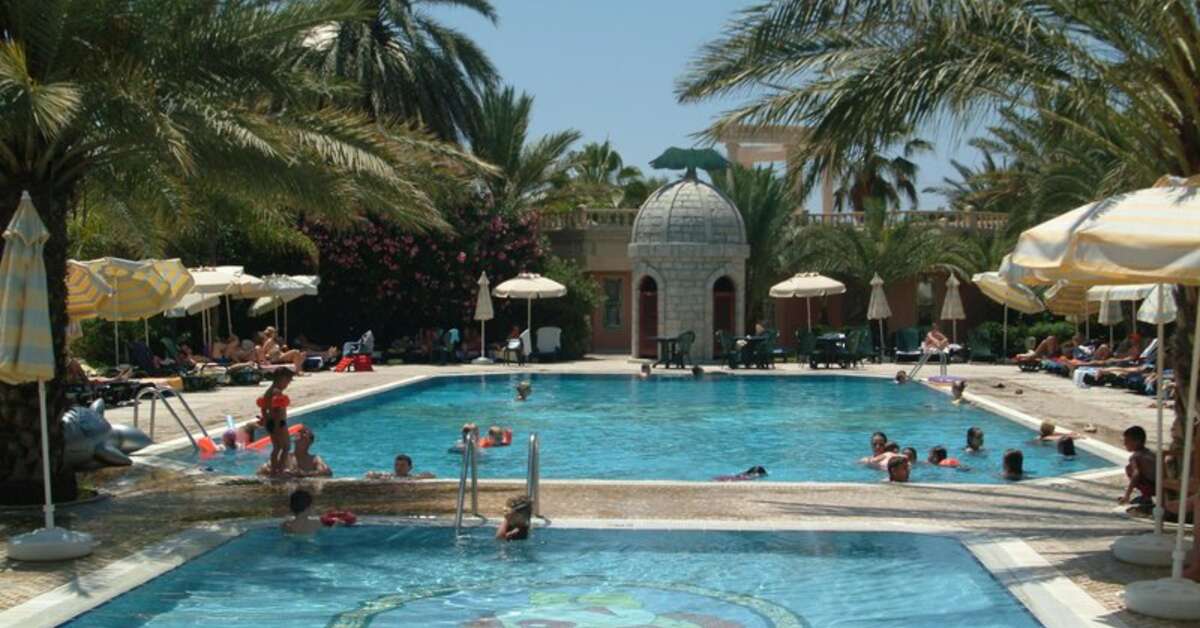 Ein Foto vom Pool im Yetkin Club Hotel