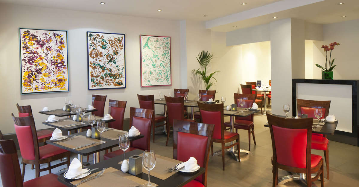 Een foto van de faciliteiten bij Grange Langham Court Hotel