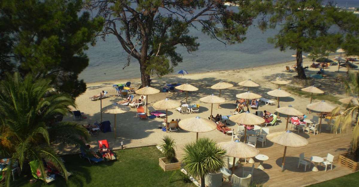 Een foto van het terras bij Rachoni Resort