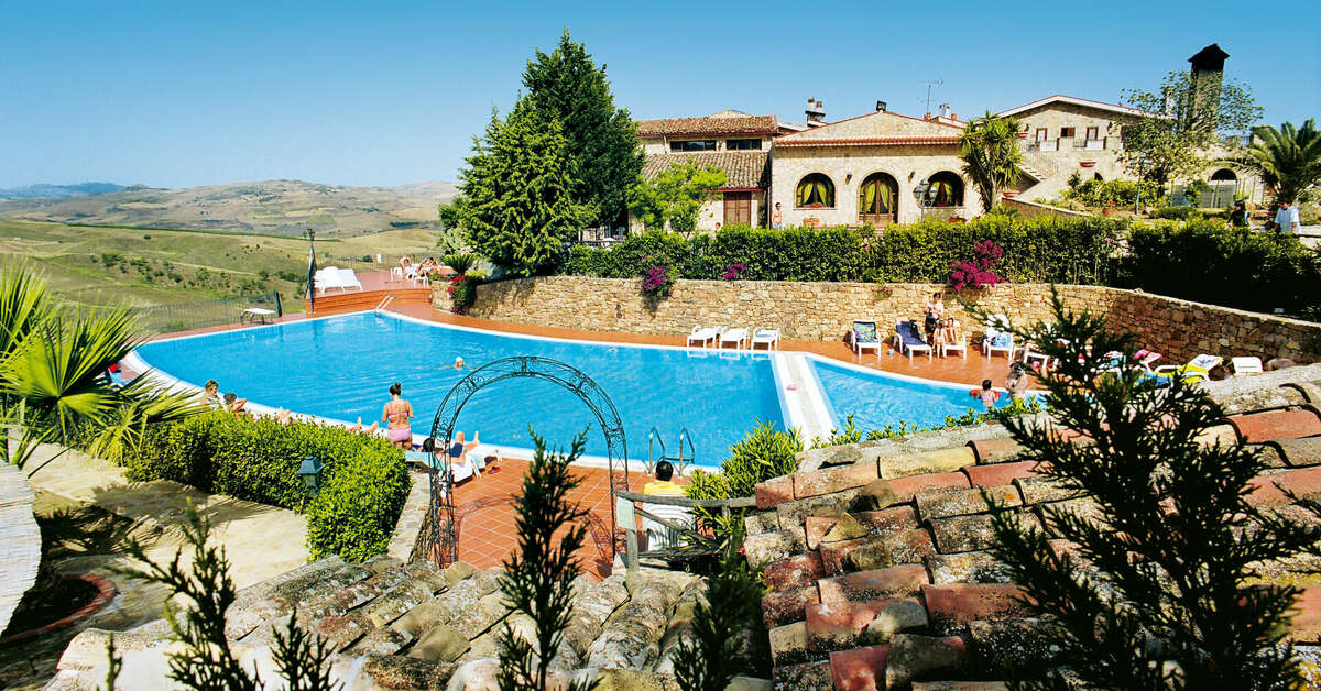 Een foto van het zwembad bij Agriturismo Villa Dafne