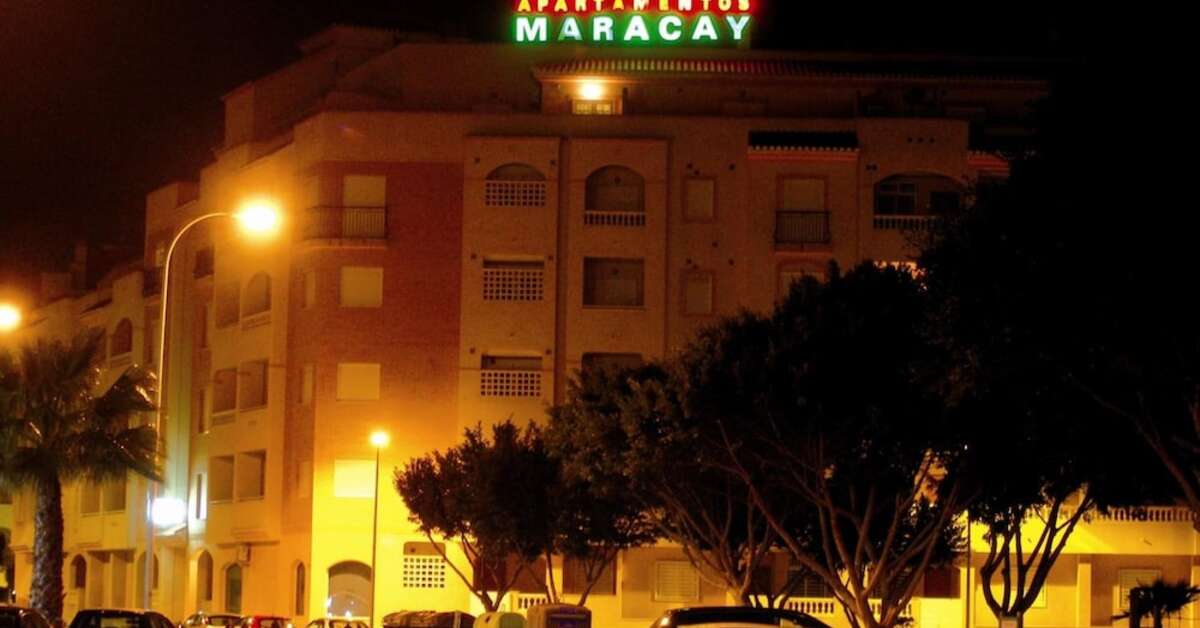 Een foto van de buitenkant van Maracay Appartementen