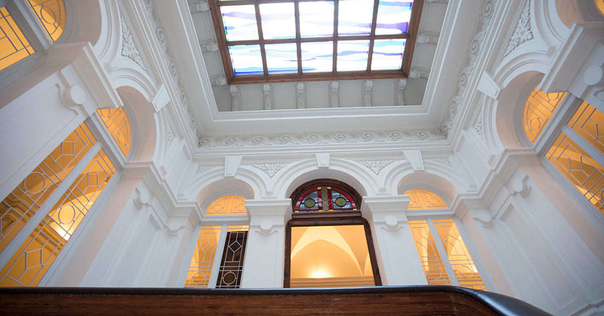 Een foto van het interieur van Hospes Palau de la Mar