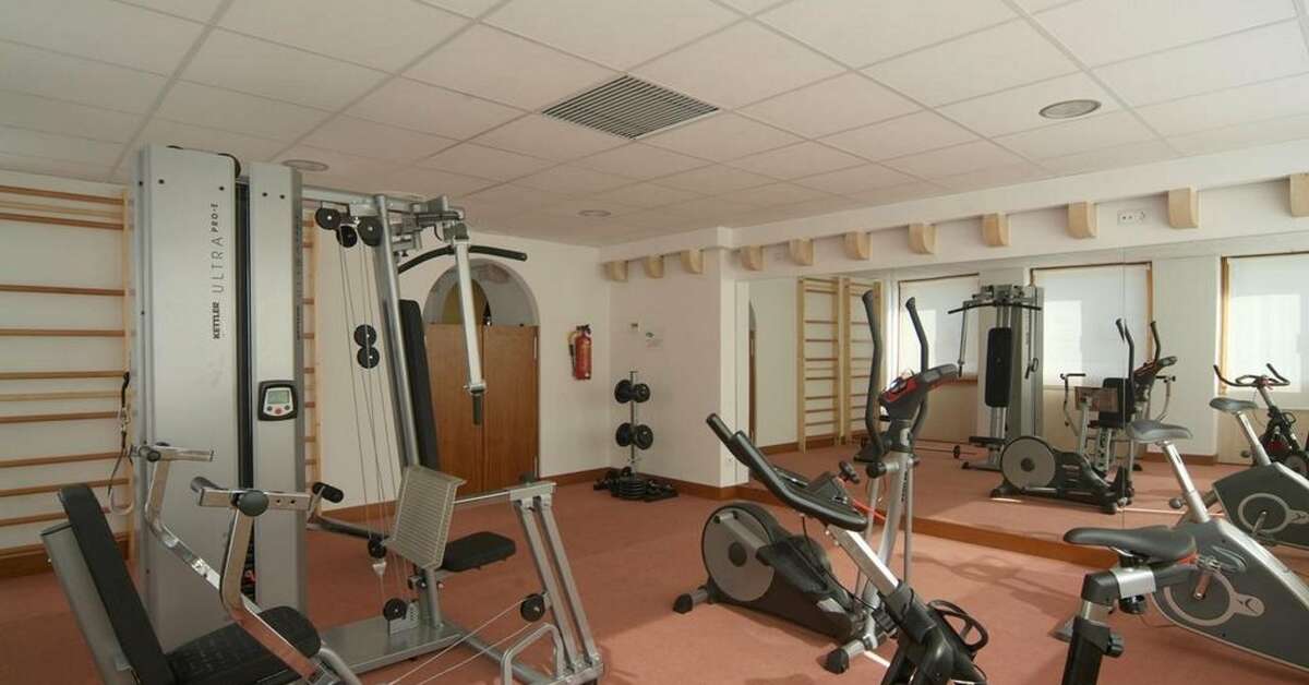 Een foto van de faciliteiten bij Pinos Playa Hotel