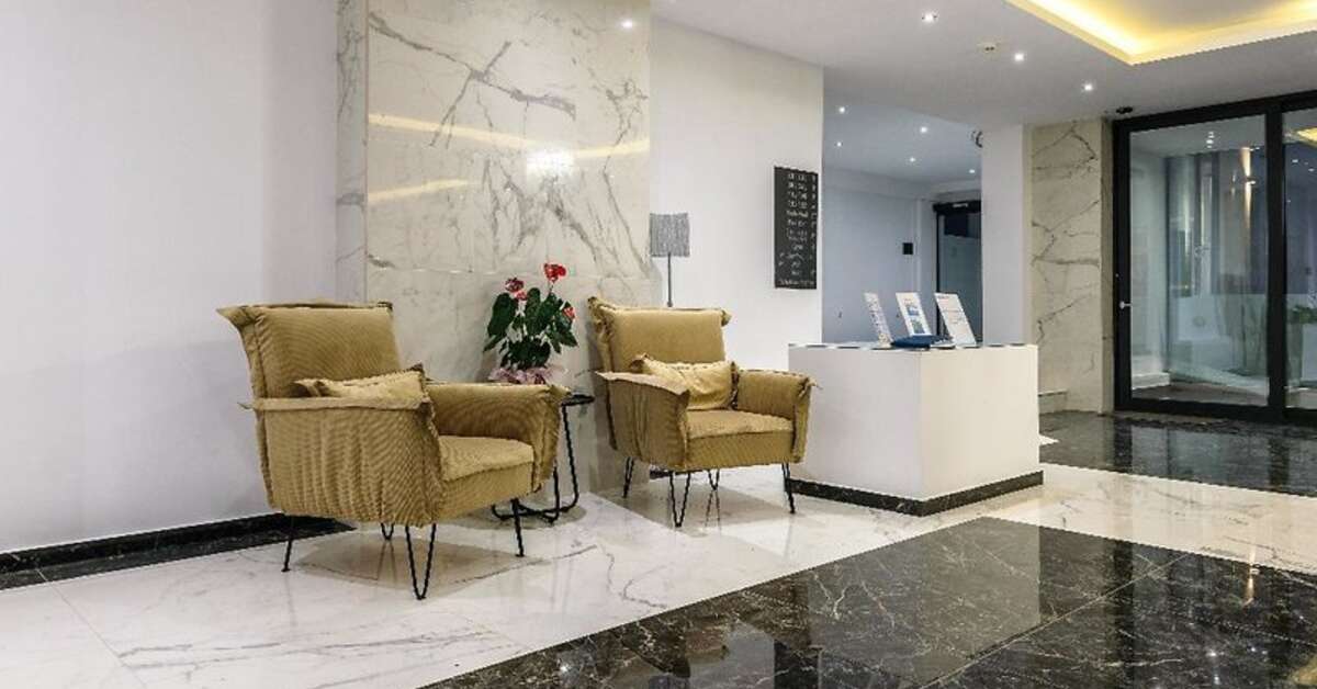 Een foto van het interieur van Cavo Orient Beach Hotel