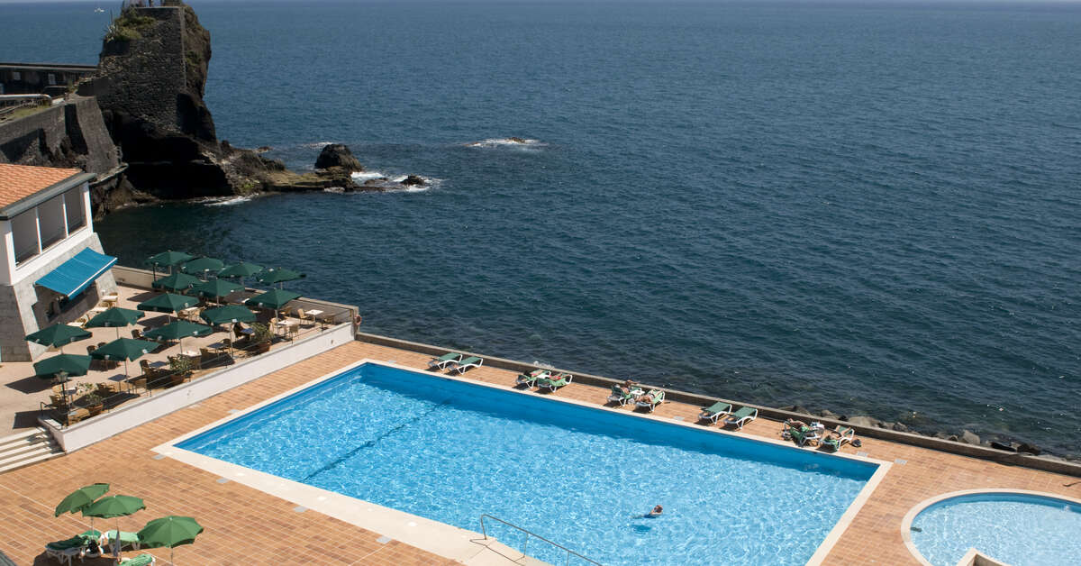 Een foto van het zwembad bij Quinta Da Penha de Franca & Penha de Franca Mar