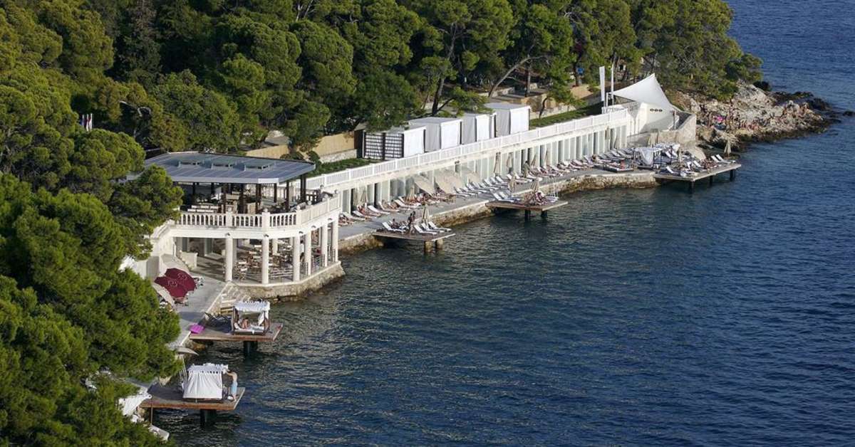 Een foto van de buitenkant van Amfora Hvar Grand Beach Resort