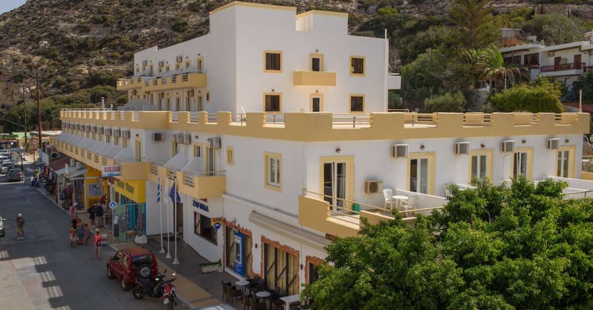 Een foto van de buitenkant van Hotel Zafiria