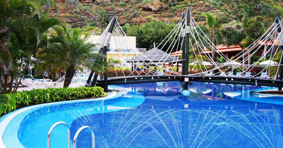 Een foto van het zwembad bij Sunlight Bahia Principe San Felipe