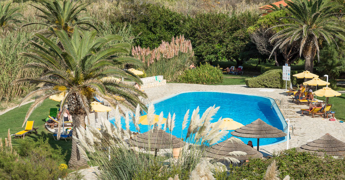Een foto van het zwembad bij Hotel Ibiscus Corfu