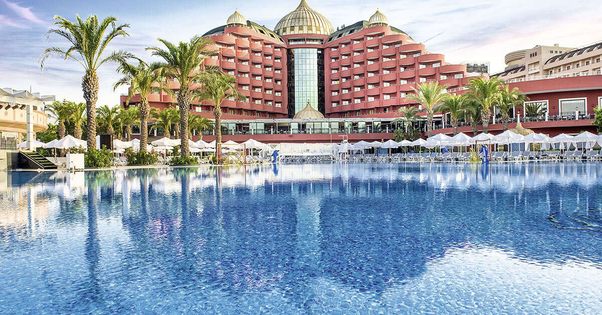 Een foto van het zwembad bij Delphin Palace Hotel