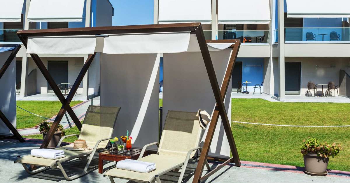 Een foto van de buitenkant van Hotel Iris