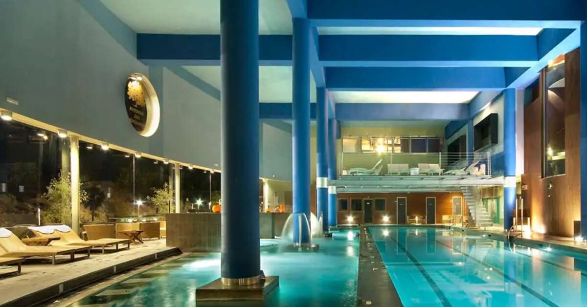 Een foto van het zwembad bij Higueron Hotel Malaga