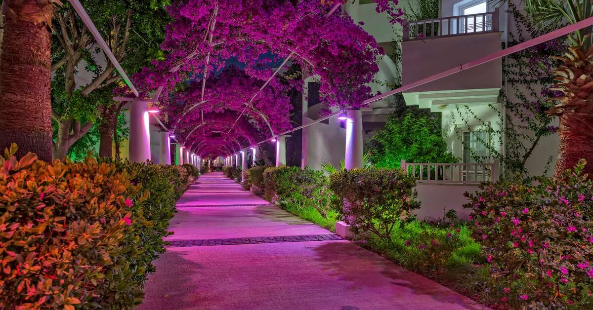 Een foto van de buitenkant van Bendis Beach Hotel
