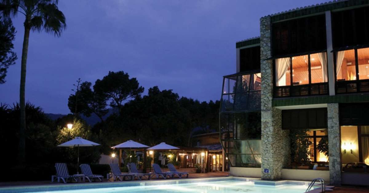 Ein Foto vom Pool im H10 Punta Negra