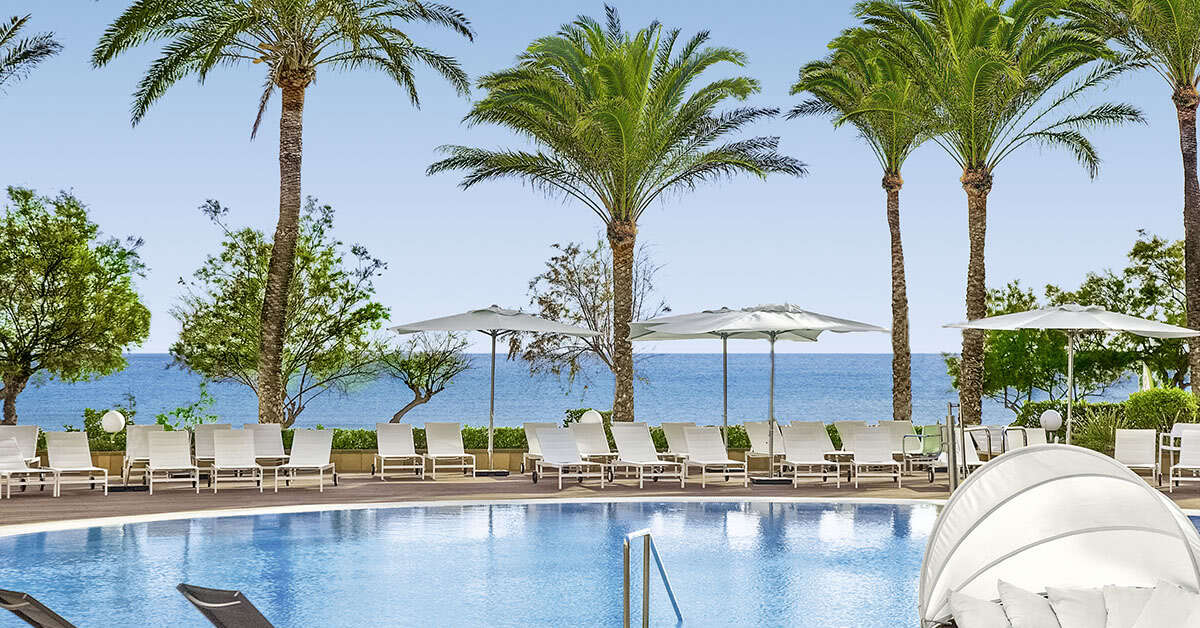 Een foto van het zwembad bij HM Tropical