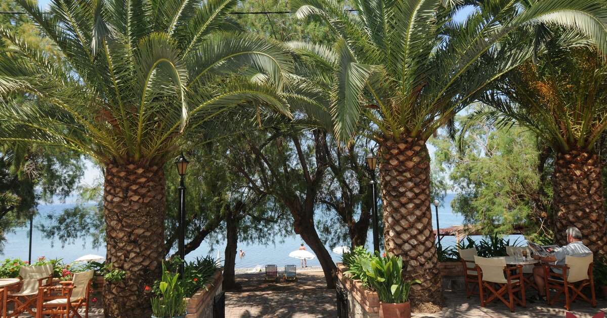 Een foto van de buitenkant van Molyvos I Hotel