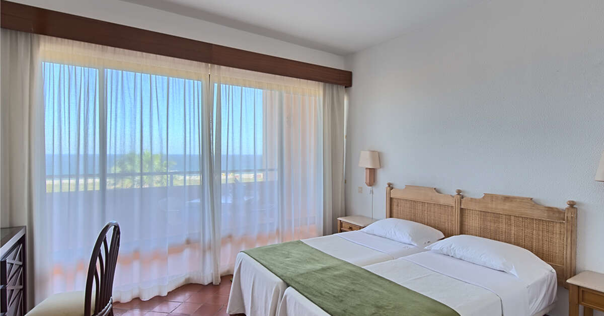 Ein Foto Meia Praia Lagos Beach Club Apartments