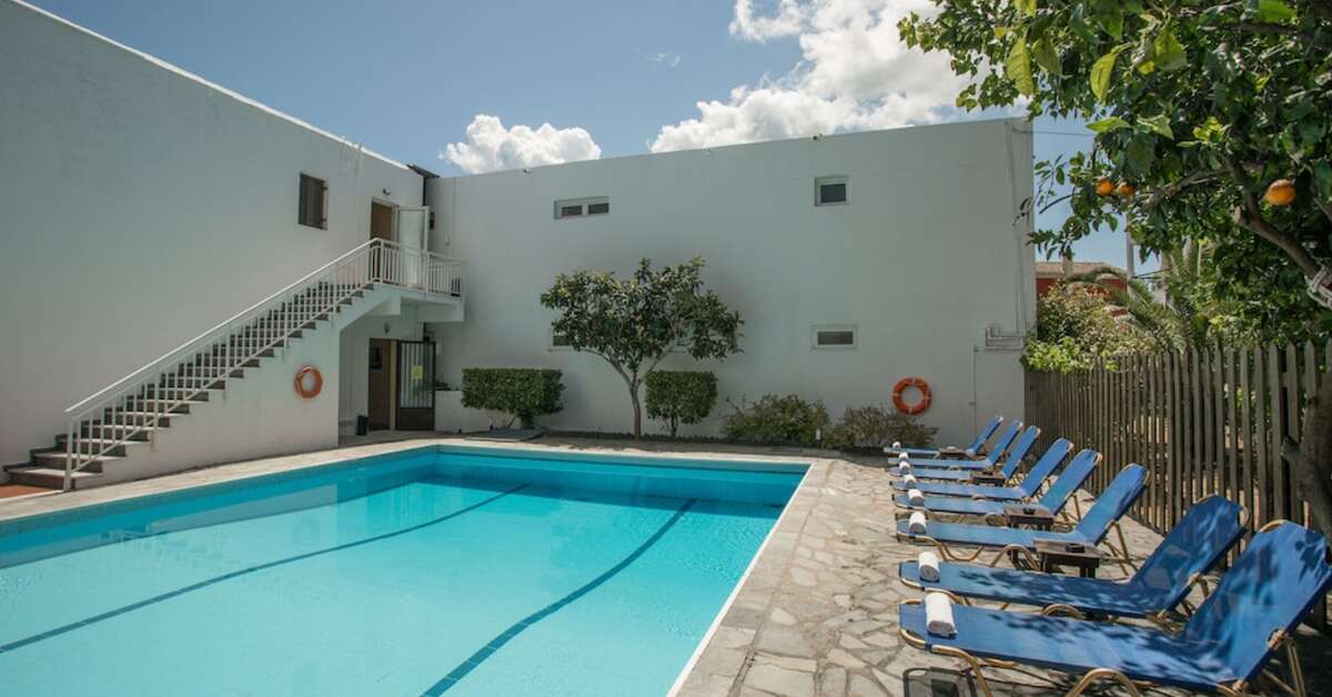 Ein Foto vom Pool im Popi Star Hotel