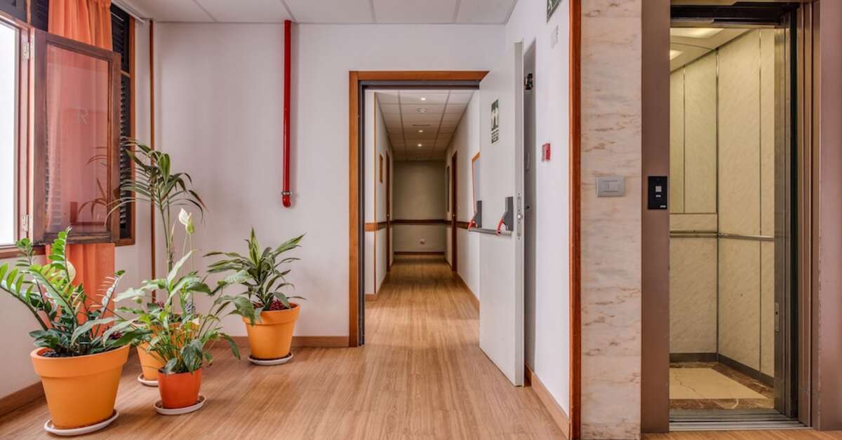 Een foto van het interieur van Andrea's Hotel