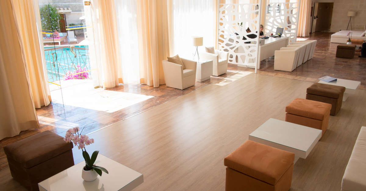 Een foto van het interieur van Pierre & Vacances Premium Menorca Binibeca