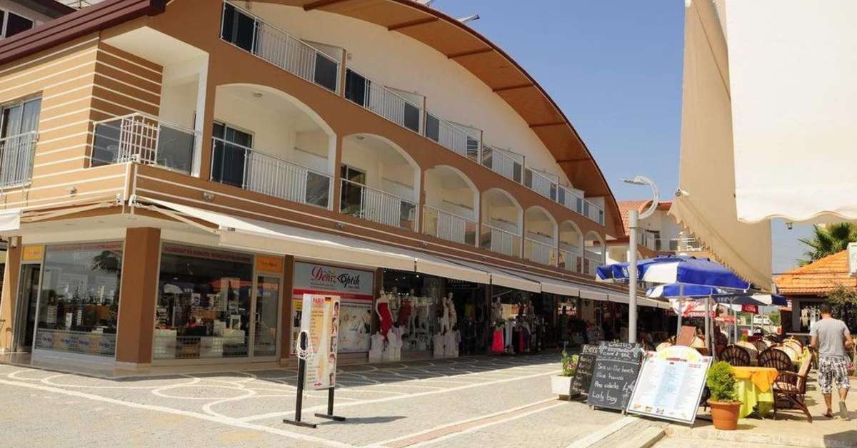 Een foto van de buitenkant van Side Orient Aparthotel