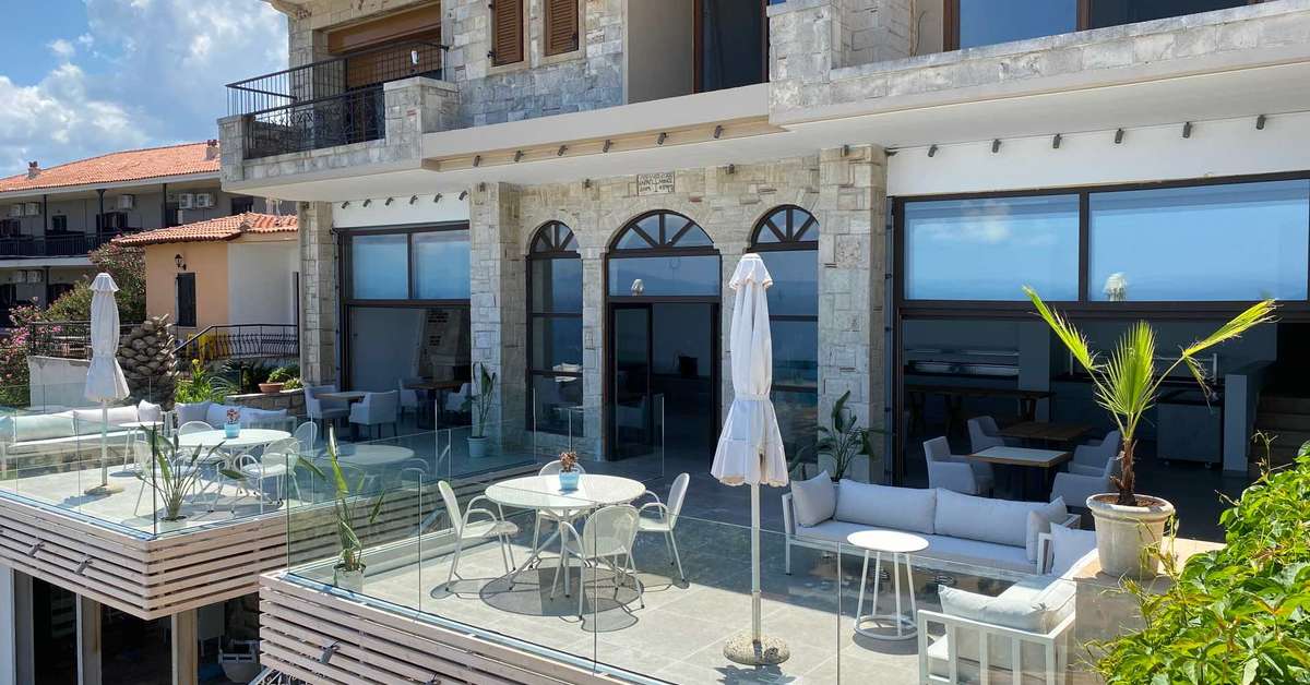 Een foto van het terras bij Rigas Boutique Hotel