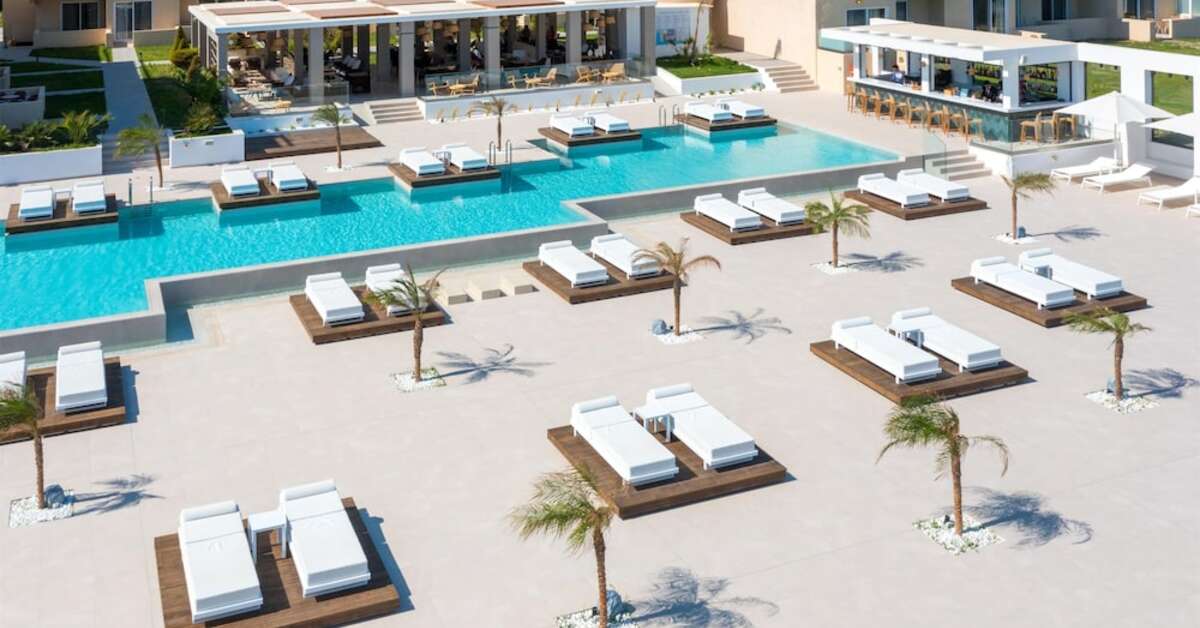 Een foto van het zwembad bij Sun Beach Resort