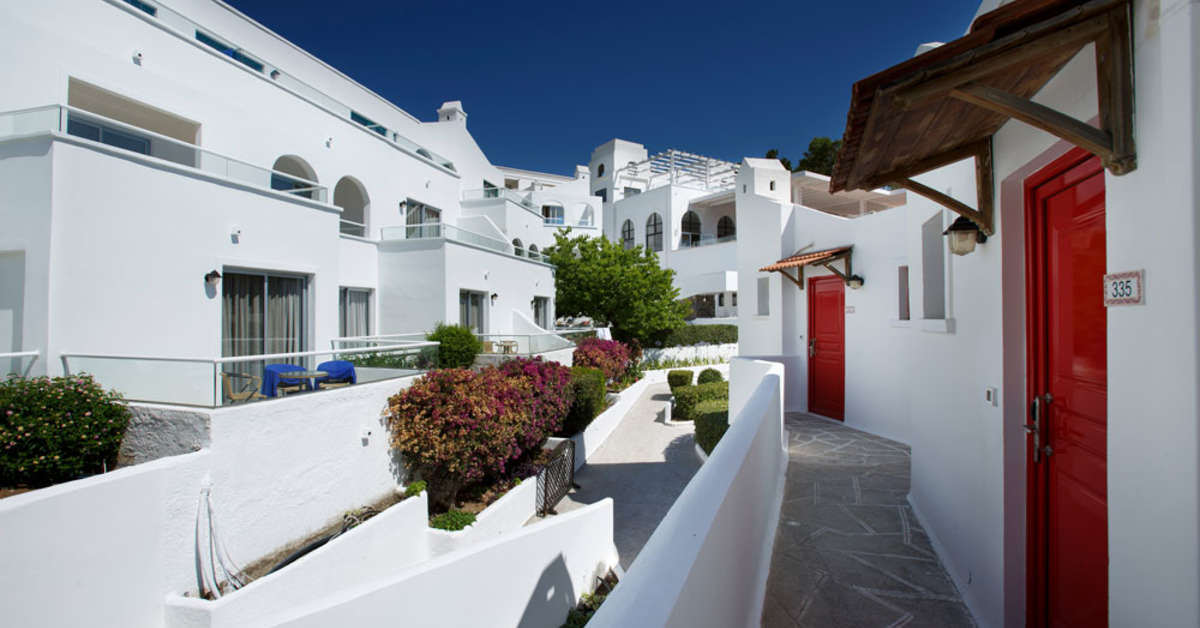 Een foto van de buitenkant van Lindos Village Resort & Spa