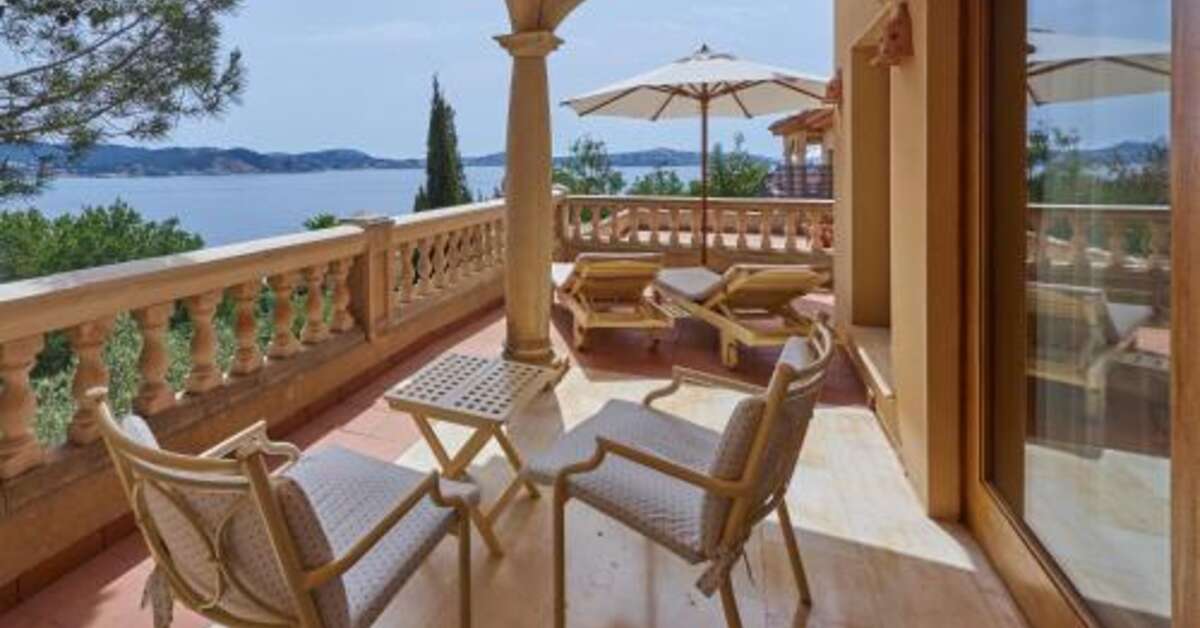 Ein Foto Petit Cala Fornells Hotel