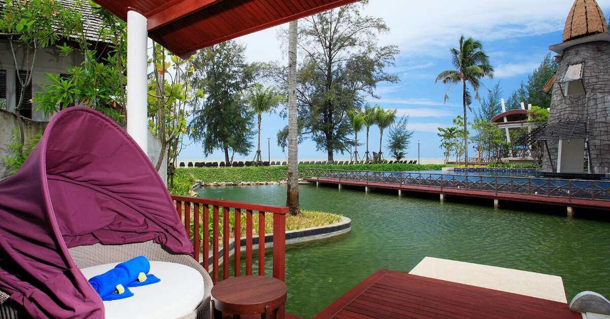 Een foto van het terras bij Graceland Khao Lak Resort & Spa