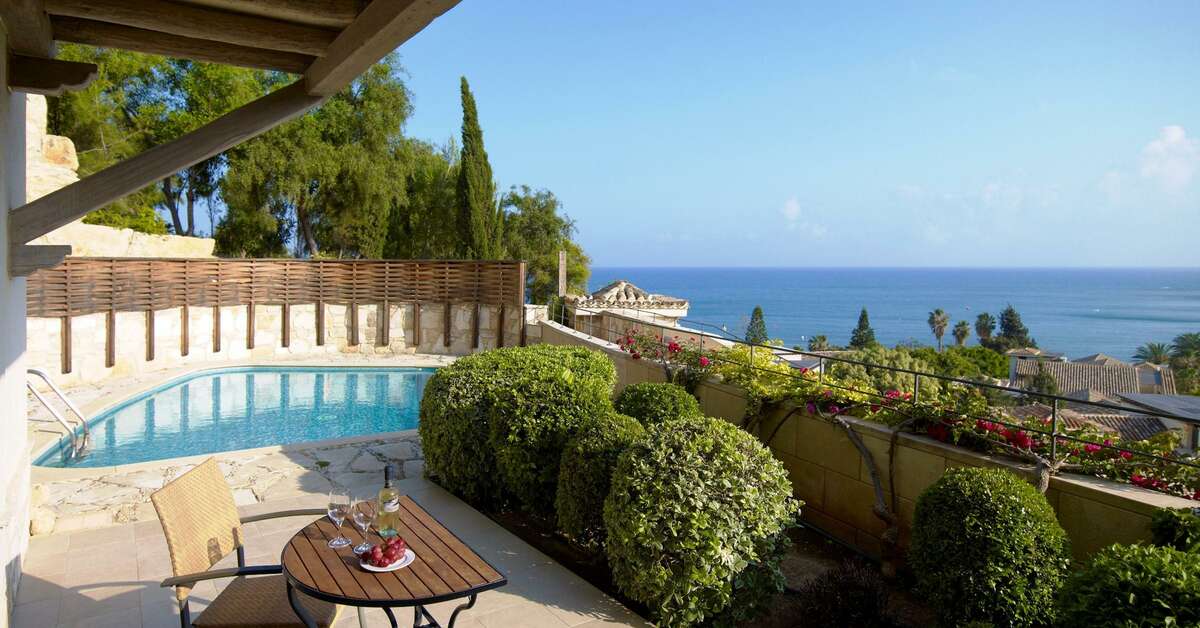 Een foto van het zwembad bij Columbia Beach Resort