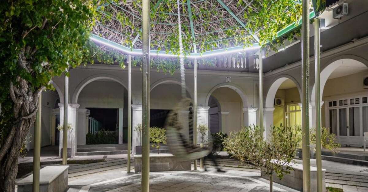 Een foto van het terras bij Olive Grove Beachfront Kavos