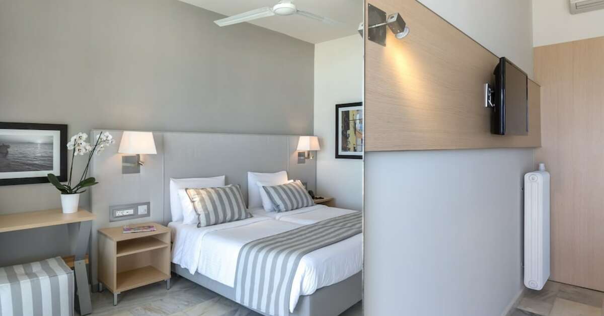 Ein Foto Acharavi Beach Hotel