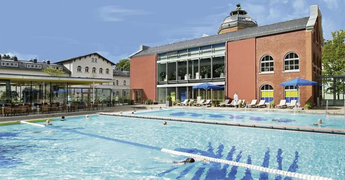 Een foto van het zwembad bij Hotel Konig Albert