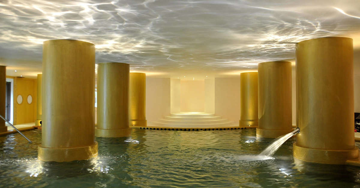 Een foto van het zwembad bij Axis Vermar Beach Hotel