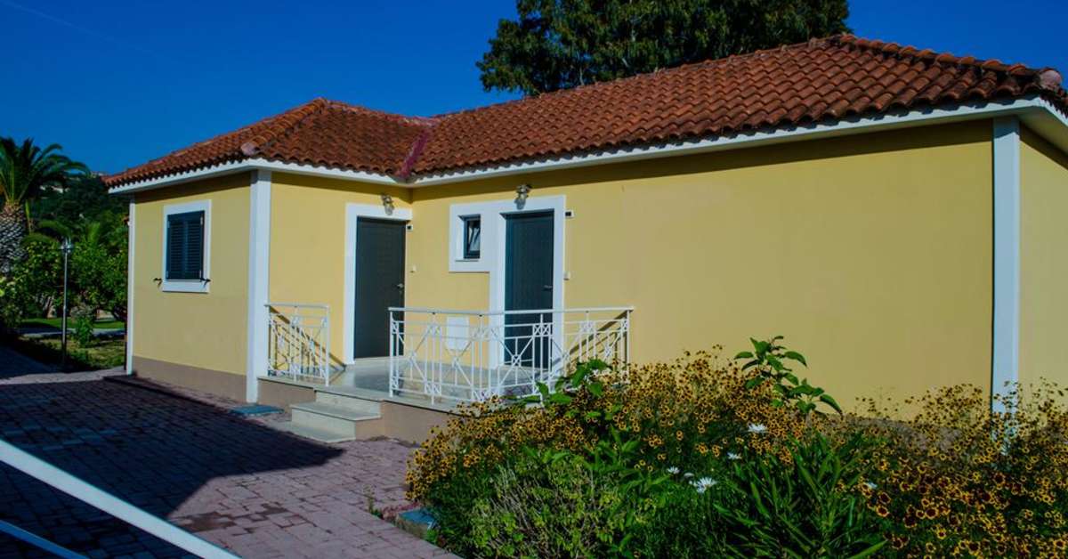 Een foto van de buitenkant van Seaview Village