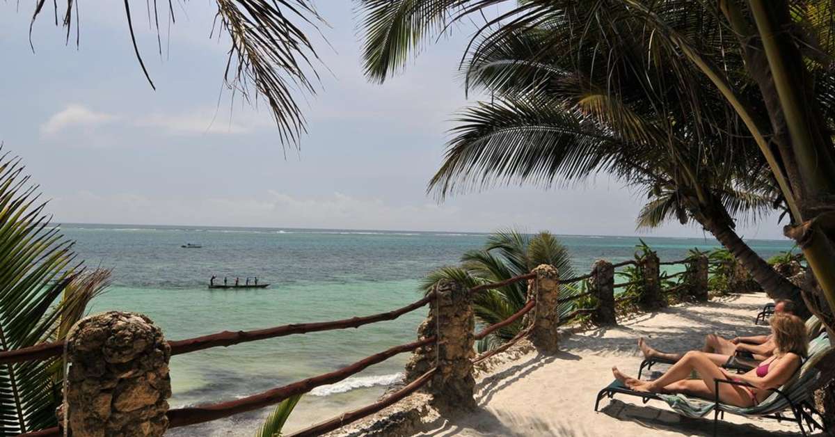Ein Foto Bahari Beach Hotel